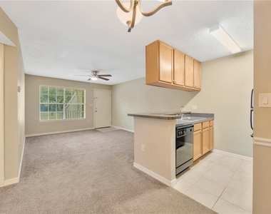 308 Lake Parsons Green - Photo Thumbnail 5