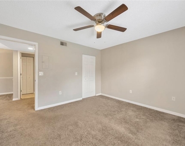 308 Lake Parsons Green - Photo Thumbnail 19