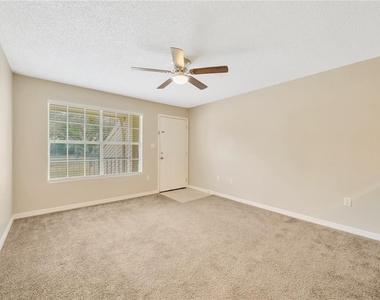 308 Lake Parsons Green - Photo Thumbnail 17