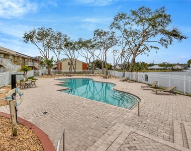 308 Lake Parsons Green - Photo Thumbnail 24