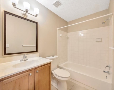 308 Lake Parsons Green - Photo Thumbnail 18
