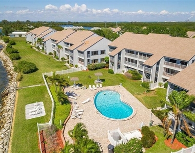 821 Bahia Del Sol Drive - Photo Thumbnail 26