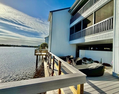 821 Bahia Del Sol Drive - Photo Thumbnail 25