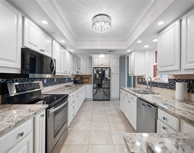 1600 Gulf Boulevard - Photo Thumbnail 18