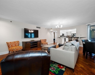 1600 Gulf Boulevard - Photo Thumbnail 13