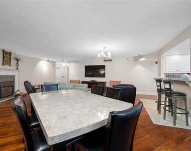 1600 Gulf Boulevard - Photo Thumbnail 14