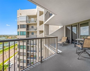 1600 Gulf Boulevard - Photo Thumbnail 23
