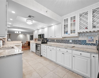 1600 Gulf Boulevard - Photo Thumbnail 20