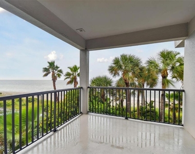 1600 Gulf Boulevard - Photo Thumbnail 8
