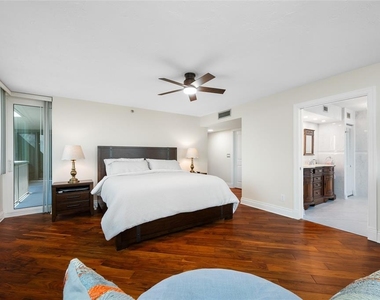 1600 Gulf Boulevard - Photo Thumbnail 49
