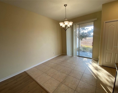 11903 Greengate Drive - Photo Thumbnail 12