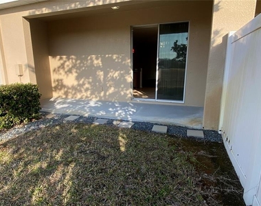 11903 Greengate Drive - Photo Thumbnail 6