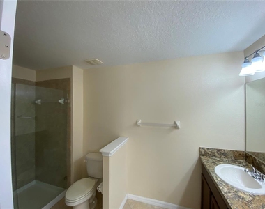 11903 Greengate Drive - Photo Thumbnail 20