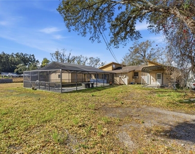 10301 Trail Ridge Lane - Photo Thumbnail 23