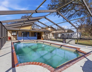 10301 Trail Ridge Lane - Photo Thumbnail 20