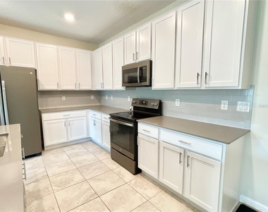 4424 Blackbird Street - Photo Thumbnail 4