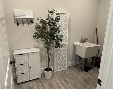 5681 Arborvista Drive - Photo Thumbnail 8