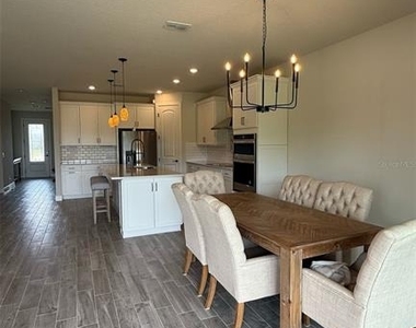 5681 Arborvista Drive - Photo Thumbnail 3
