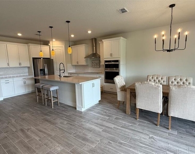 5681 Arborvista Drive - Photo Thumbnail 2