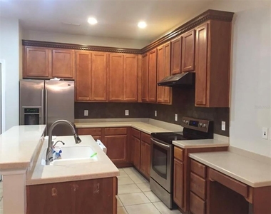 890 Marcello Boulevard - Photo Thumbnail 8