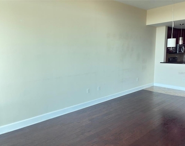 101 S Eola Drive - Photo Thumbnail 5
