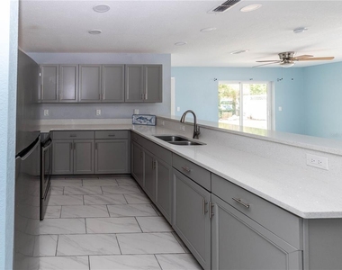 133 W Park Avenue - Photo Thumbnail 1