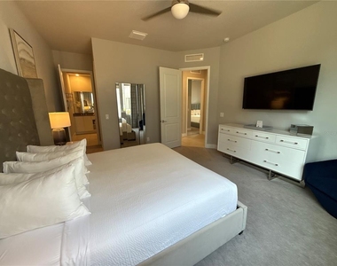 7740 Sandy Ridge Drive - Photo Thumbnail 14