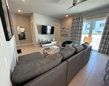 7740 Sandy Ridge Drive - Photo Thumbnail 6