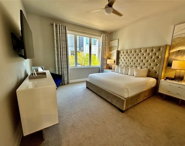 7740 Sandy Ridge Drive - Photo Thumbnail 12
