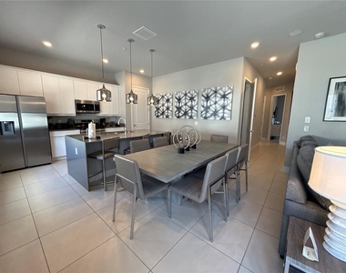 7740 Sandy Ridge Drive - Photo Thumbnail 3