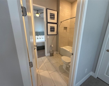 7740 Sandy Ridge Drive - Photo Thumbnail 21