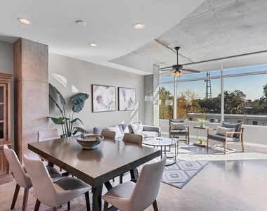 525 E Jackson St Street - Photo Thumbnail 12