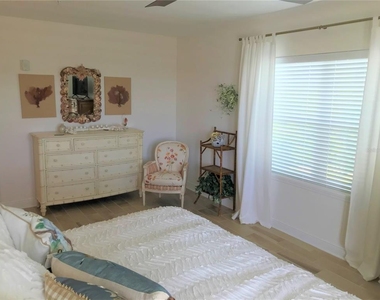 7740 34th Avenue W - Photo Thumbnail 10