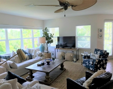 7740 34th Avenue W - Photo Thumbnail 3