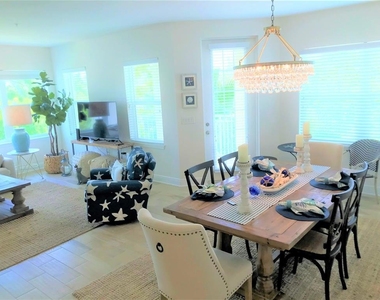 7740 34th Avenue W - Photo Thumbnail 2