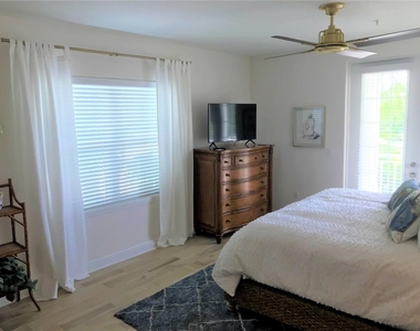 7740 34th Avenue W - Photo Thumbnail 9