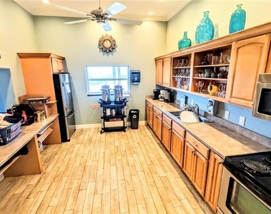 958 Sandpiper Circle - Photo Thumbnail 50