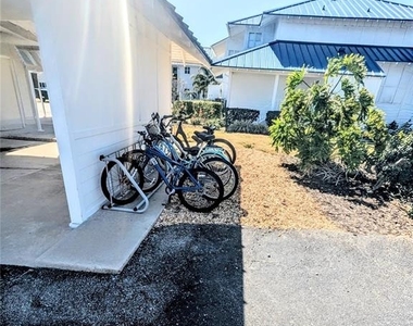 958 Sandpiper Circle - Photo Thumbnail 29
