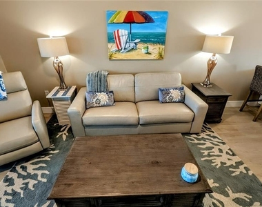 958 Sandpiper Circle - Photo Thumbnail 10