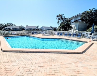 958 Sandpiper Circle - Photo Thumbnail 30