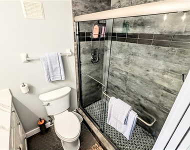 958 Sandpiper Circle - Photo Thumbnail 20