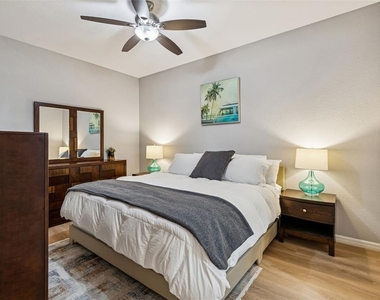 7607 Grand Estuary Trail - Photo Thumbnail 16