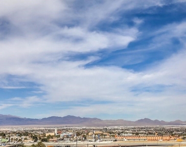 150 Las Vegas Boulevard - Photo Thumbnail 37