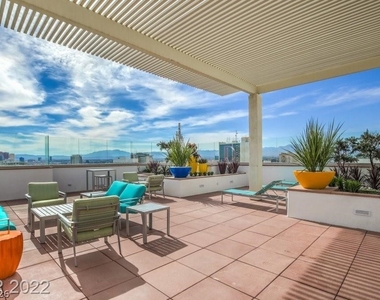 150 Las Vegas Boulevard - Photo Thumbnail 29