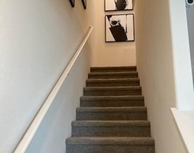 5616 Craftsman Avenue - Photo Thumbnail 10