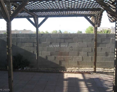 6492 Lombard Drive - Photo Thumbnail 4