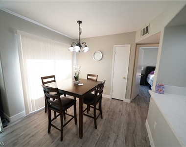 7255 W Sunset Road - Photo Thumbnail 9