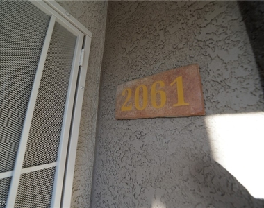 7255 W Sunset Road - Photo Thumbnail 3