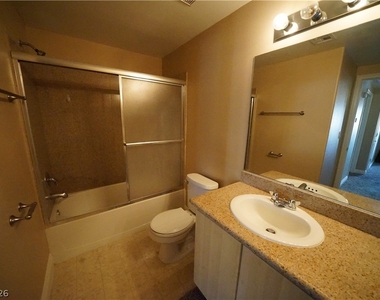 8000 W Badura Avenue - Photo Thumbnail 15