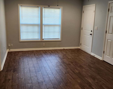 2975 Jones Street - Photo Thumbnail 2